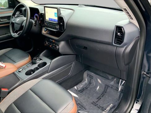 Certified 2023 Ford Bronco Sport Outer Banks w/ Tech Package AWD/4WD image 18