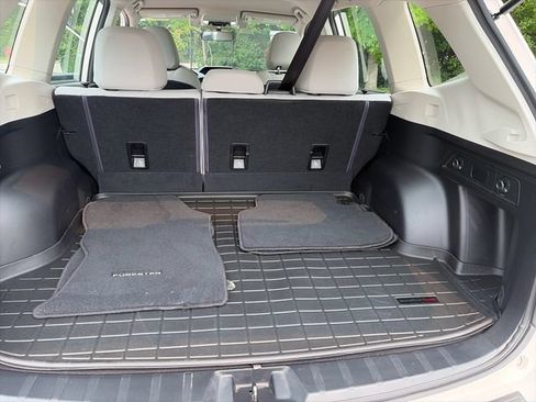 Used 2021 Subaru Forester AWD/4WD image 14