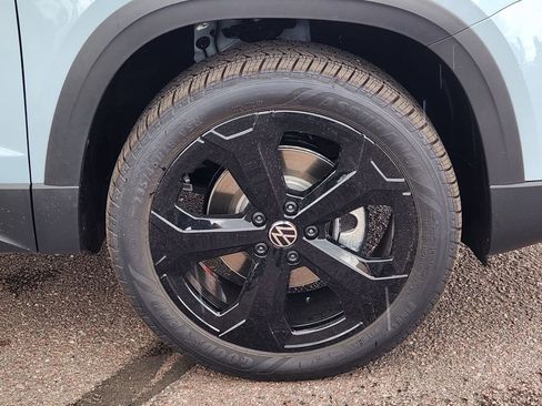 New 2026 Volkswagen Taos SEL AWD/4WD image 30