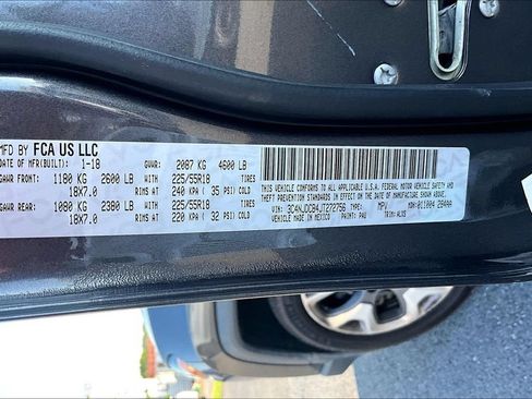 Used 2018 Jeep Compass Limited w/ Trailer Tow Group AWD/4WD image 3