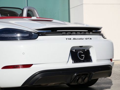 Used 2018 Porsche 718 Boxster GTS image 7
