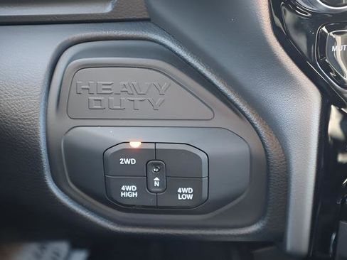 New 2026 RAM 2500 Big Horn AWD/4WD image 17