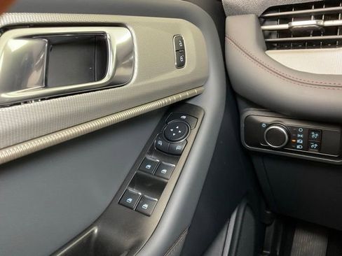 New 2026 Ford Explorer Active image 21