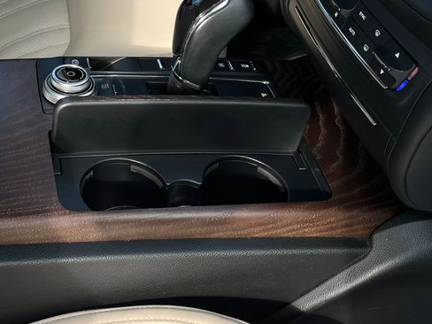 Used 2018 Maserati Ghibli GranLusso image 24