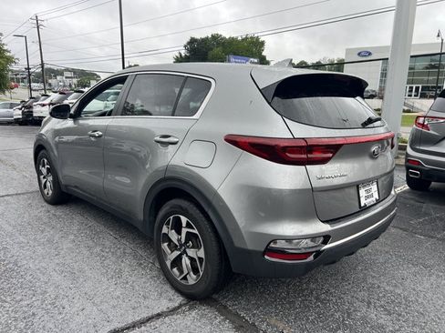 Used 2020 Kia Sportage LX w/ LX Popular Package FWD image 3