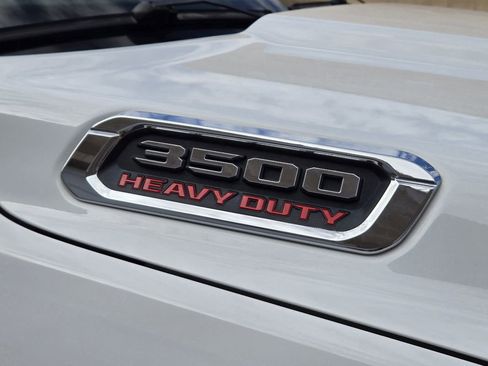 Used 2022 RAM 3500 Big Horn w/ Level B Equipment Group image 10