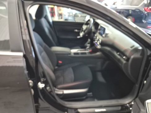 Used 2024 Nissan Sentra SR FWD image 24
