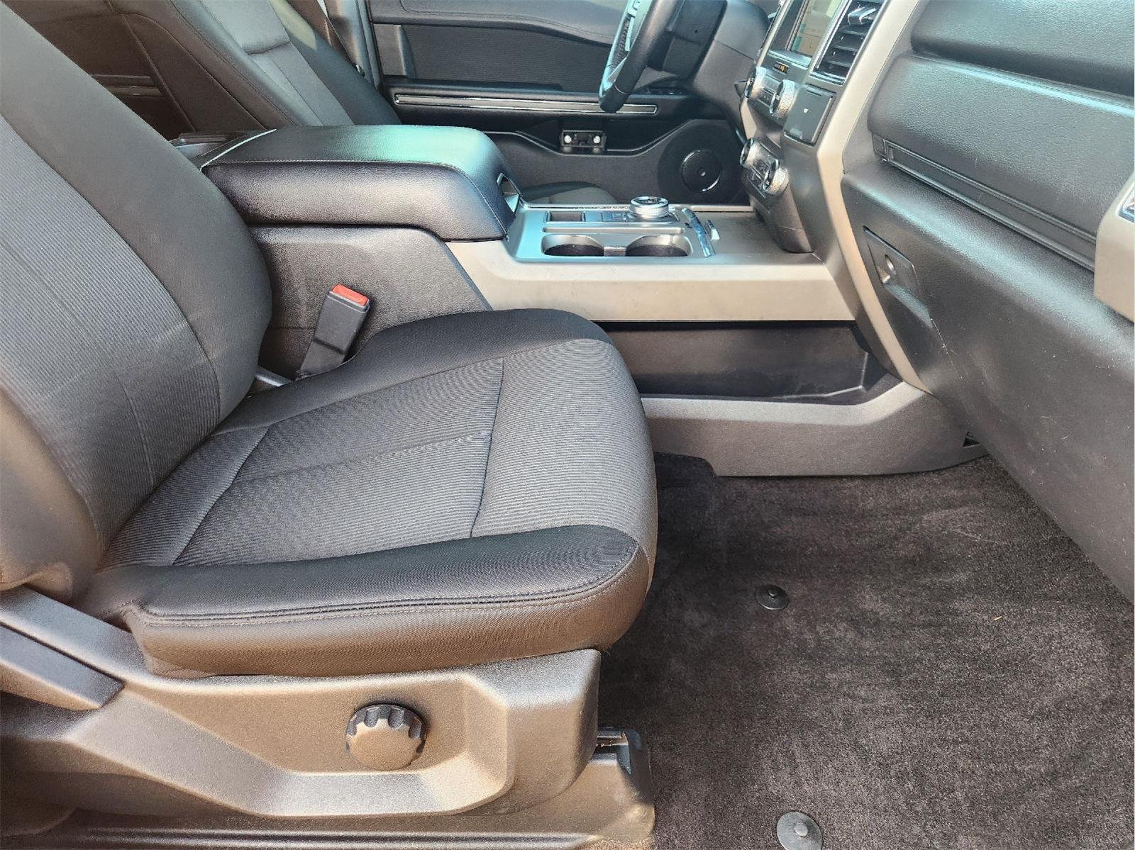 Used 2019 Ford Expedition XLT RWD image 14