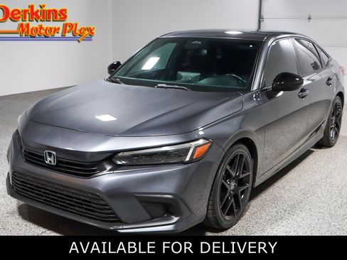 Used 2022 Honda Civic Sport image 1