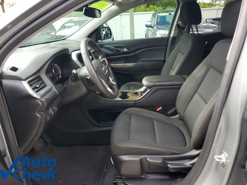 Used 2023 GMC Acadia SLE w/ Elevation Edition FWD image 17