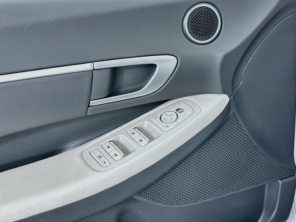 New 2026 Hyundai Sonata SEL FWD image 19
