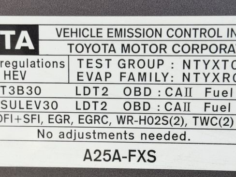 Used 2022 Toyota Sienna XSE w/ XSE Plus Package FWD image 38