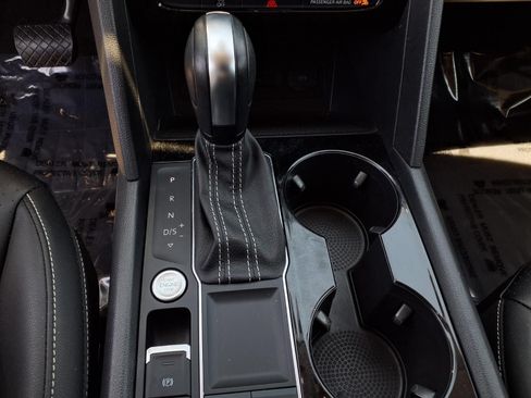 Certified 2023 Volkswagen Atlas SE FWD image 14