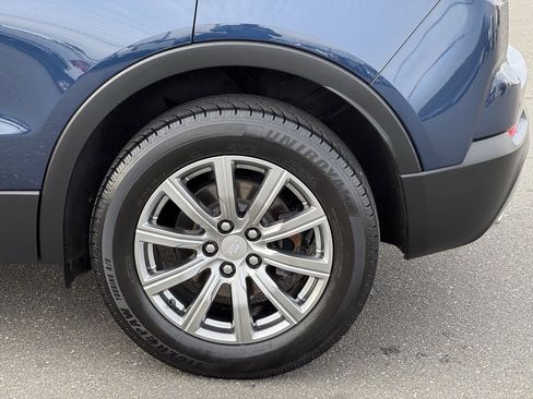 Used 2021 Cadillac XT4 Premium Luxury image 40