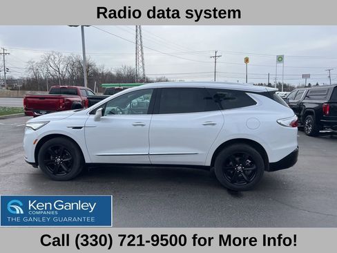 Used 2024 Buick Enclave Essence w/ Sport Touring Edition AWD/4WD image 15
