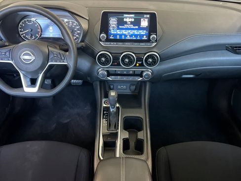 Used 2025 Nissan Sentra SV FWD image 4