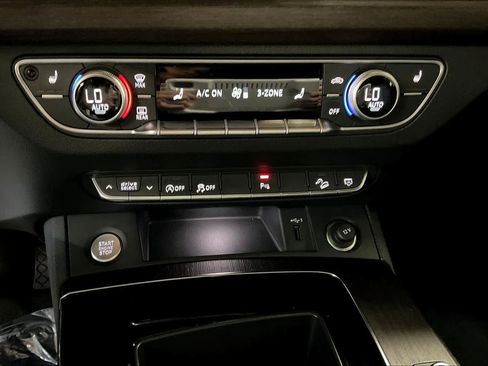 Certified 2025 Audi Q5 2.0T Premium image 33