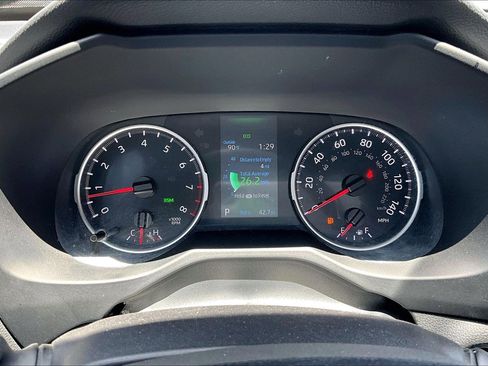 Used 2021 Toyota RAV4 XLE FWD image 20