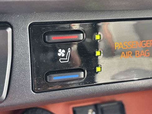 Used 2019 Toyota RAV4 Adventure w/ Cold Weather Package image 23