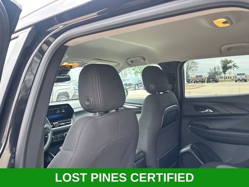 Used 2025 Chevrolet TrailBlazer LT FWD image 22