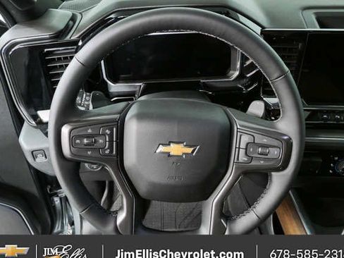 New 2026 Chevrolet Silverado 1500 High Country AWD/4WD image 9
