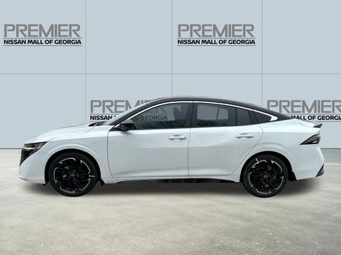 New 2026 Nissan Sentra SR w/ SR Premium Package FWD image 8