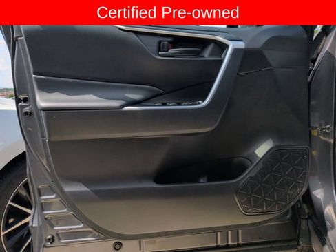 Certified 2025 Toyota RAV4 LE AWD/4WD image 9