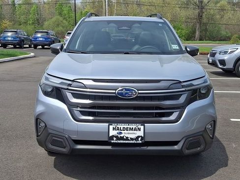 Certified 2025 Subaru Forester Limited AWD/4WD image 2