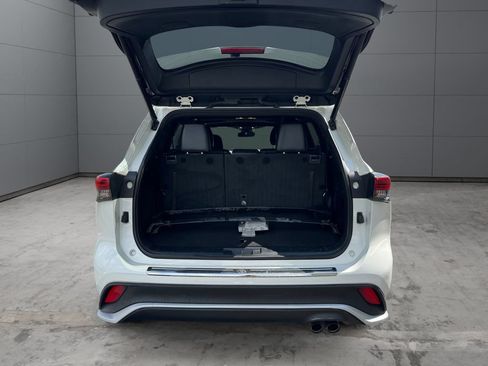 Certified 2021 Toyota Highlander XSE AWD/4WD image 19