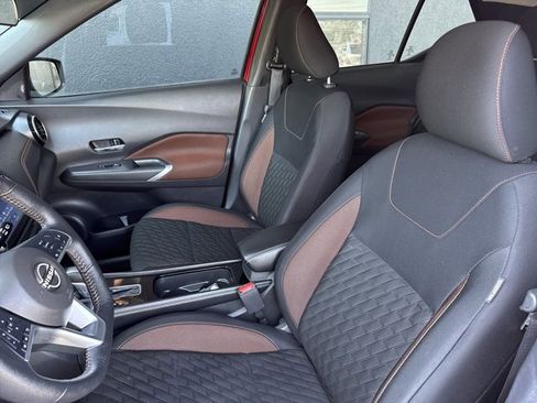 Certified 2022 Nissan Kicks SR FWD image 5