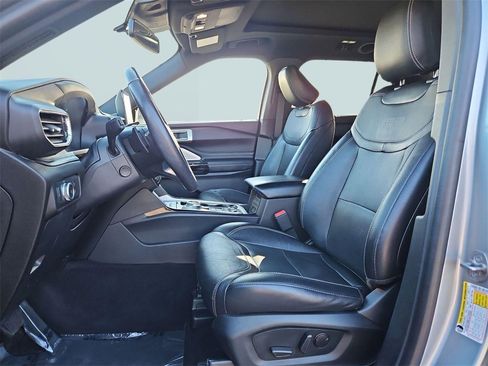 Used 2022 Ford Explorer ST w/ Equipment Group 401A image 21