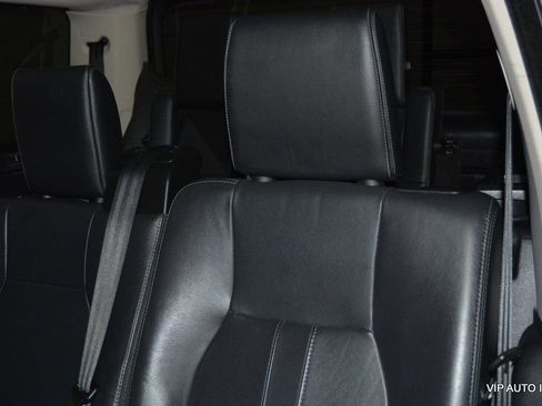 Used 2015 Land Rover LR4 HSE image 23