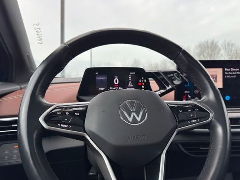 Used 2022 Volkswagen ID.4 Pro S image 17