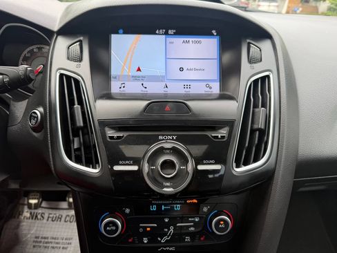 Used 2017 Ford Focus ST w/ Equipment Group 402A FWD image 21