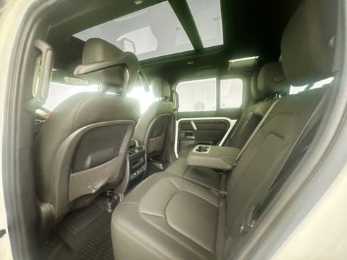 Certified 2023 Land Rover Defender 110 X-Dynamic SE image 24