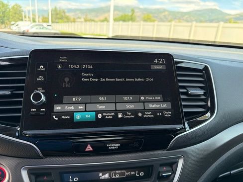 Certified 2025 Honda Ridgeline Sport image 25