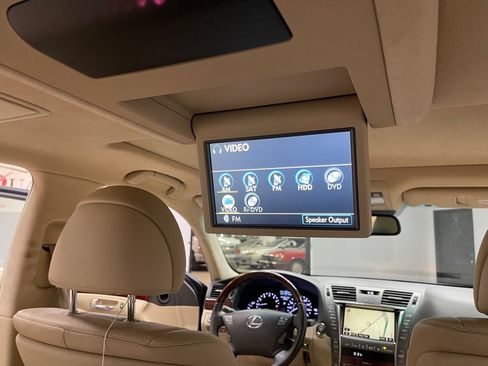 Used 2009 Lexus LS 460 L w/ Executive Class Seating Pkg RWD image 30