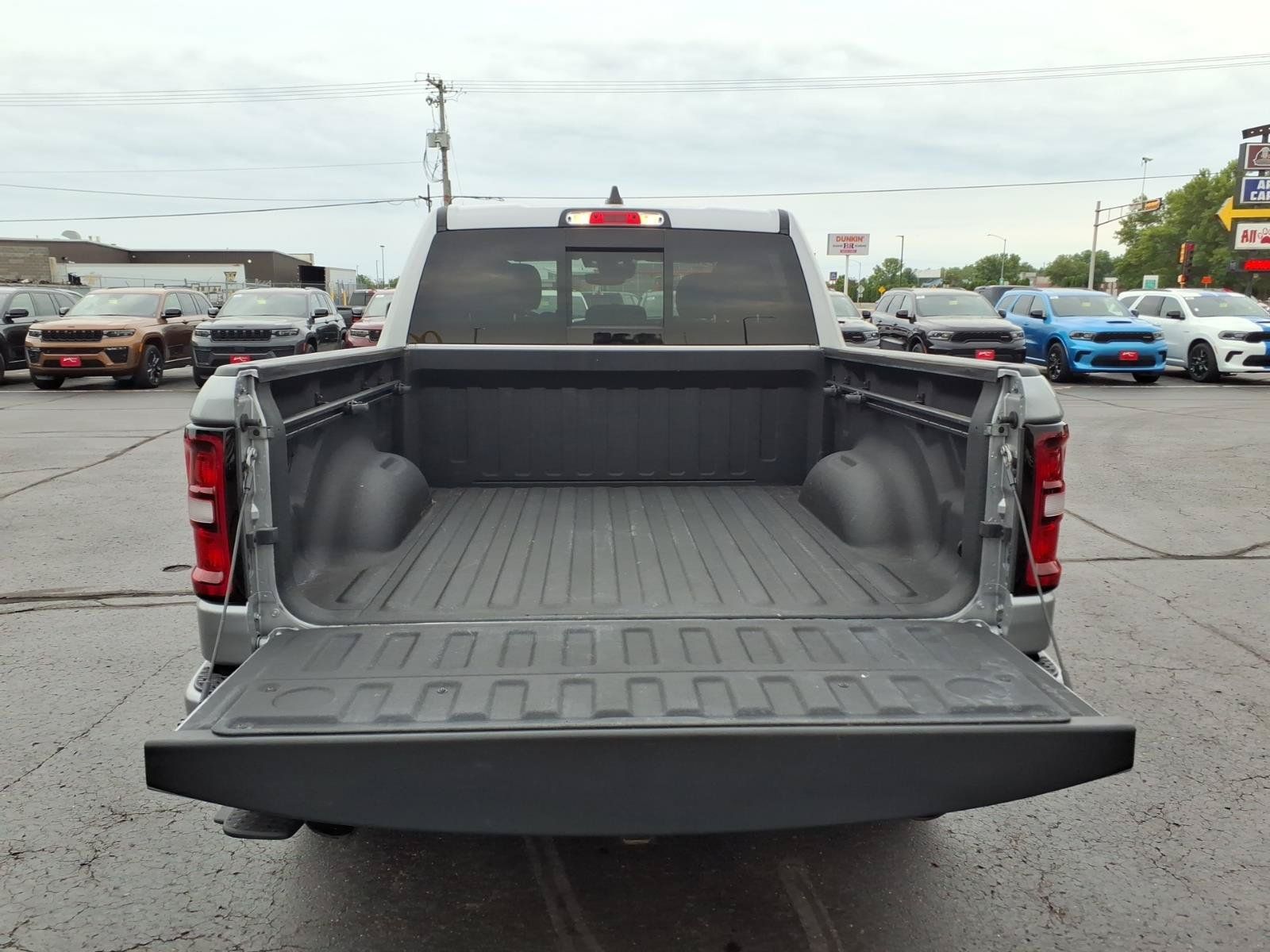 Used 2025 RAM 1500 Big Horn AWD/4WD image 20