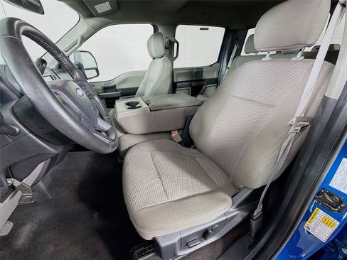 Used 2019 Ford F150 XLT w/ Equipment Group 302A Luxury AWD/4WD image 2