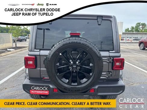 Used 2025 Jeep Wrangler Unlimited Sahara w/ Safety Group AWD/4WD image 7