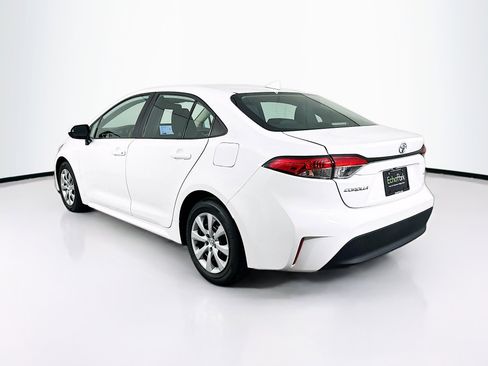 Used 2024 Toyota Corolla LE FWD image 5