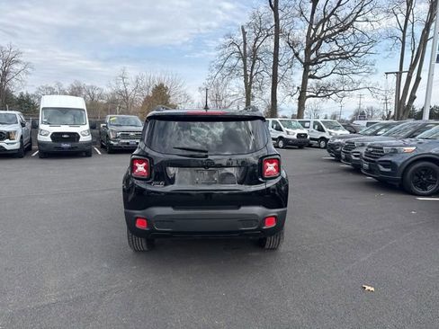 Used 2017 Jeep Renegade Altitude image 7