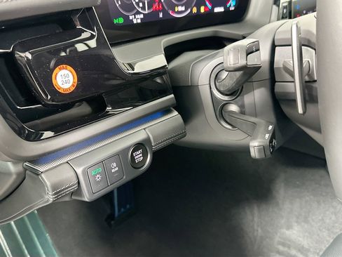 Certified 2026 Porsche Panamera 4 image 32