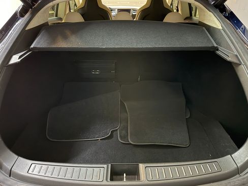 Used 2014 Tesla Model S P85 image 35