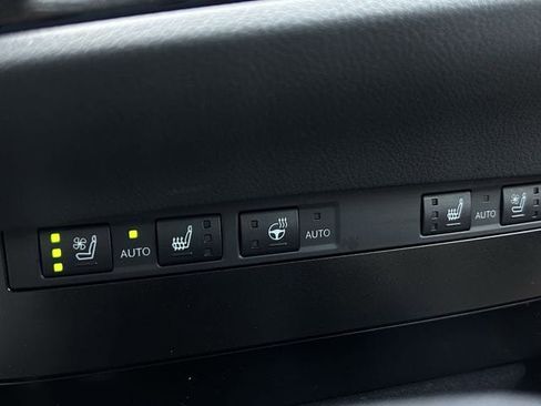 Used 2023 Lexus ES 350 w/ Premium Package FWD image 23