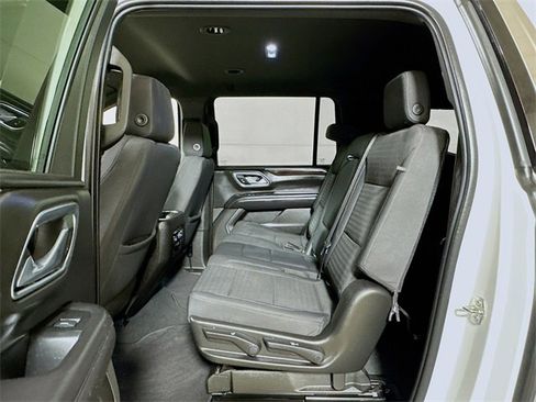 Used 2021 Chevrolet Suburban LS image 20