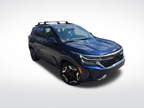 Used 2024 Kia Seltos SX w/ SX Sunroof Package AWD/4WD image 2