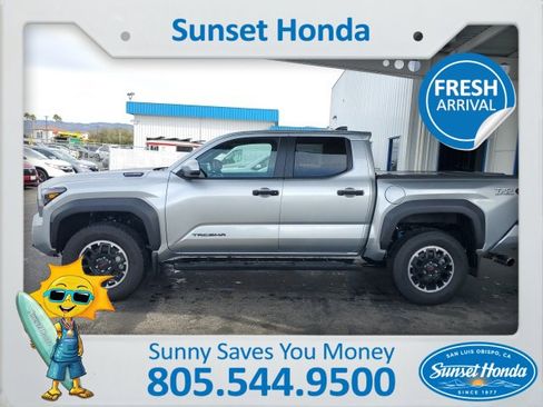 Used 2025 Toyota Tacoma TRD Off-Road image 7