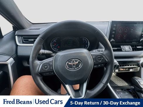 Used 2021 Toyota RAV4 XSE AWD/4WD image 15