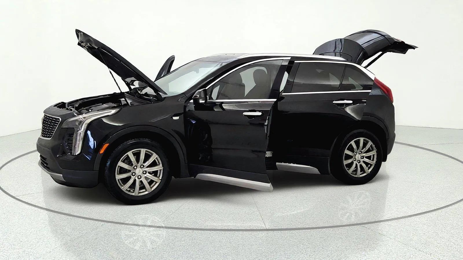Used 2019 Cadillac XT4 Premium Luxury AWD/4WD image 9